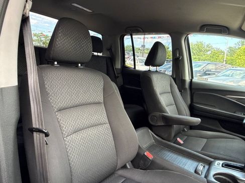 Used 2018 Honda Ridgeline Sport image 18