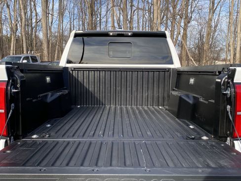 Certified 2025 Toyota Tacoma SR5 image 17