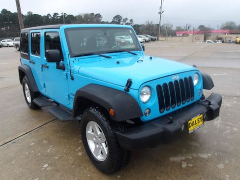 Used 2018 Jeep Wrangler Unlimited Sport S AWD/4WD image 4