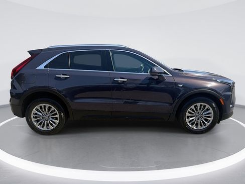 Certified 2024 Cadillac XT4 Premium Luxury FWD image 3