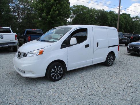 Used 2021 Nissan NV200 SV image 1