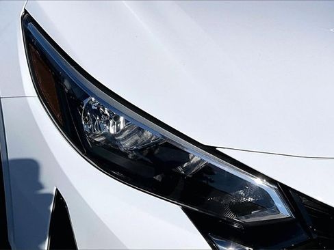 Certified 2025 Nissan Sentra S image 29