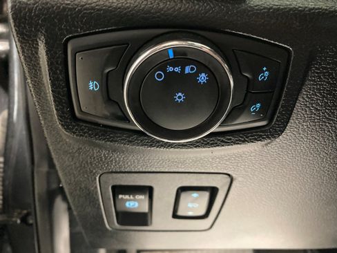 Used 2018 Ford Expedition Max Platinum AWD/4WD image 28
