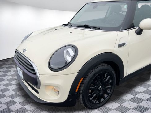 Used 2019 MINI Cooper 2-Door Hardtop image 20