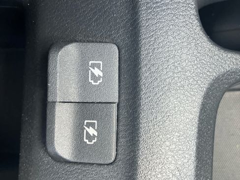 Used 2024 Nissan Kicks S FWD image 25