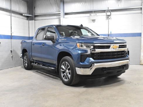 Used 2024 Chevrolet Silverado 1500 LT AWD/4WD image 26