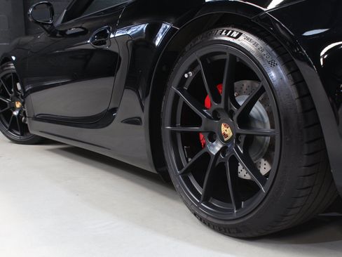 Used 2016 Porsche Boxster Spyder RWD image 46