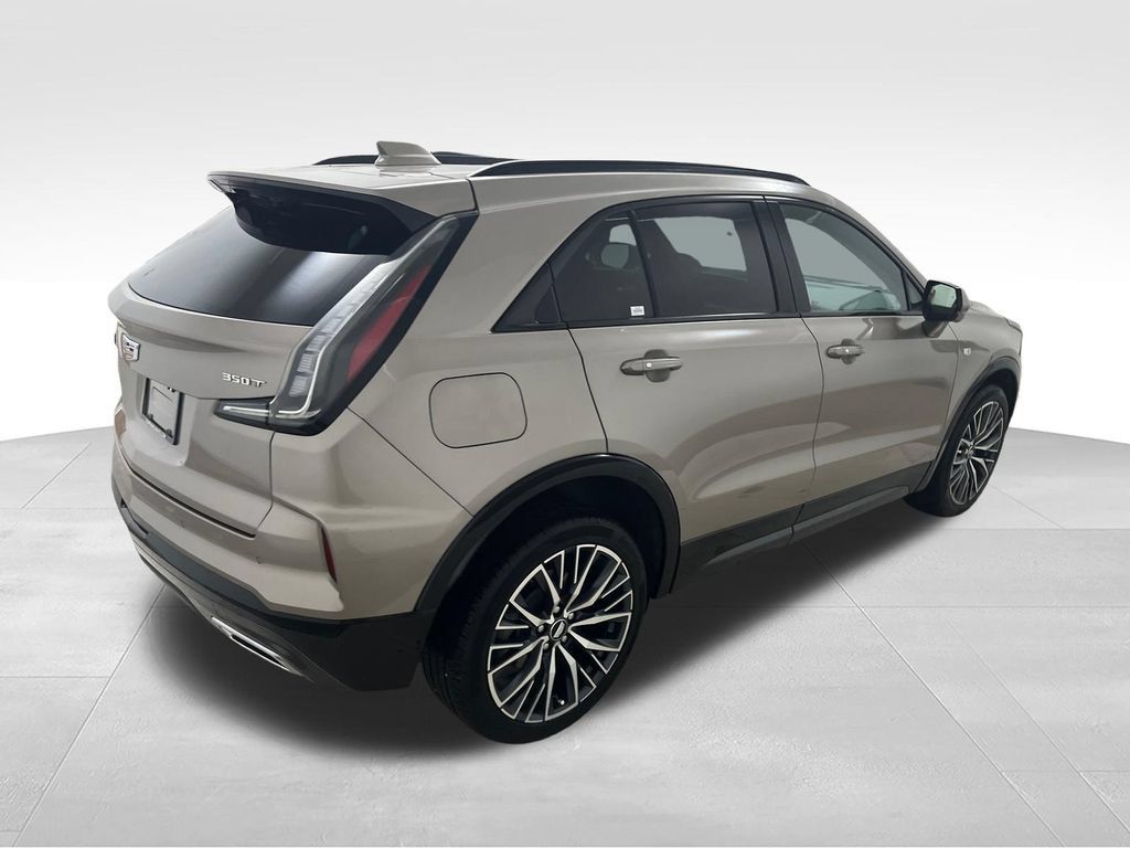 Used 2024 Cadillac XT4 Sport AWD/4WD image 5