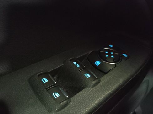 Used 2020 Ford EcoSport SE FWD image 27