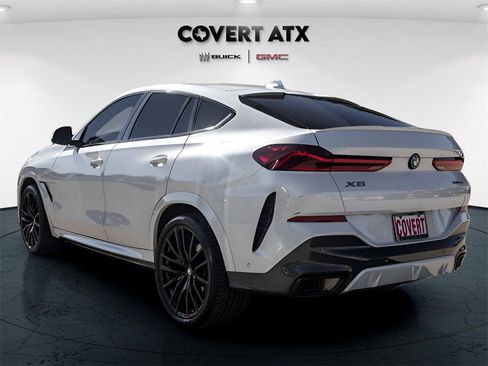 Used 2023 BMW X6 xDrive40i w/ M Sport Package image 4