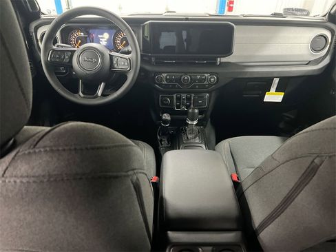 New 2026 Jeep Gladiator Sport image 10