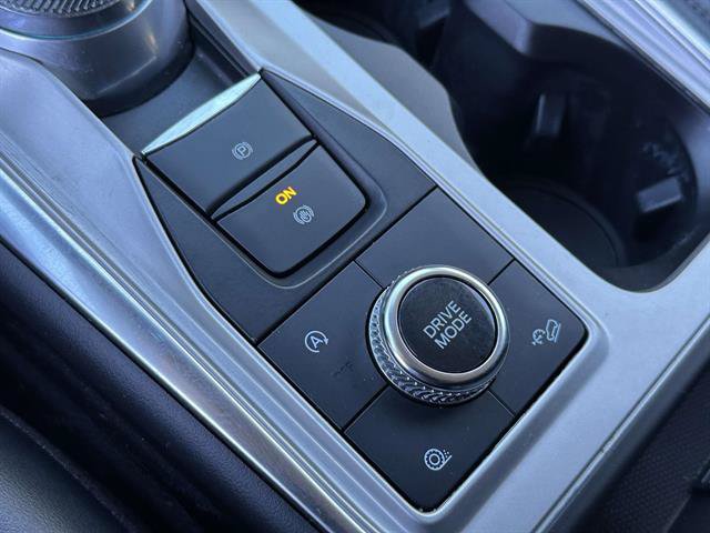 Used 2023 Ford Explorer XLT w/ Equipment Group 202A AWD/4WD image 22