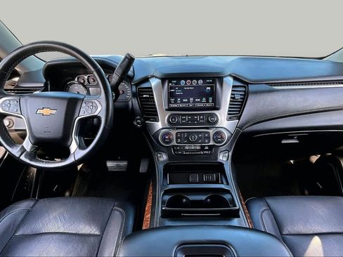 Used 2018 Chevrolet Tahoe Premier RWD image 16