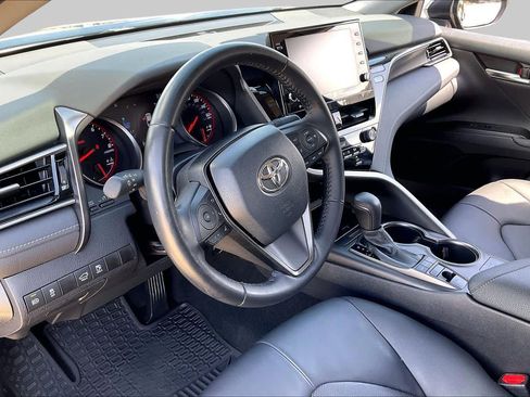Used 2021 Toyota Camry XSE FWD image 18