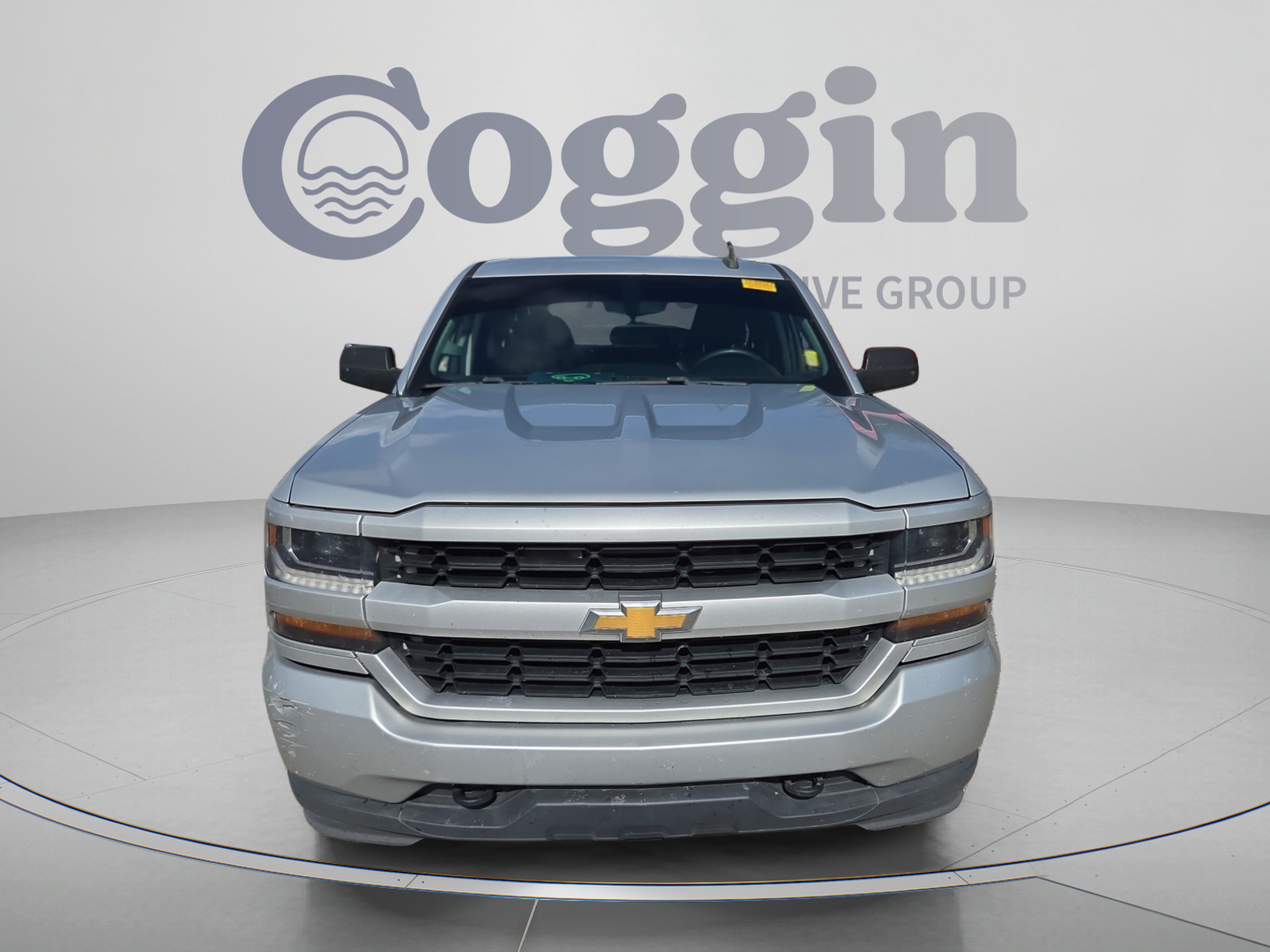 Used 2017 Chevrolet Silverado 1500 Custom w/ Custom Convenience Package RWD image 8