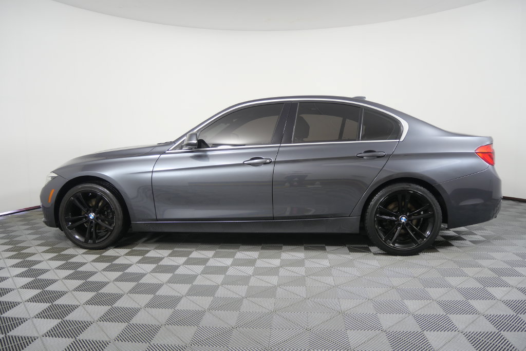 Used 2018 BMW 330i Sedan w/ Convenience Package RWD image 7