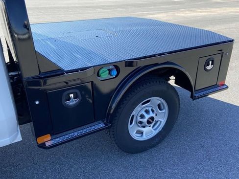 New 2024 GMC Sierra 2500 Pro w/ 1SA Pro Safety Plus Package image 34