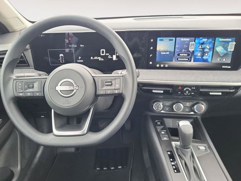 New 2026 Nissan Kicks S image 13