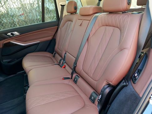 Used 2024 BMW X7 xDrive40i w/ Climate Comfort Package AWD/4WD image 30