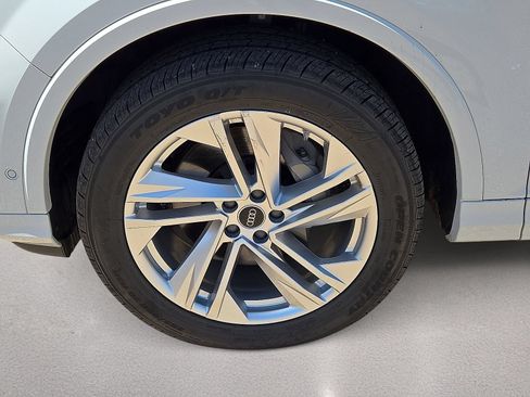 Used 2024 Audi Q7 3.0T Premium Plus AWD/4WD image 10