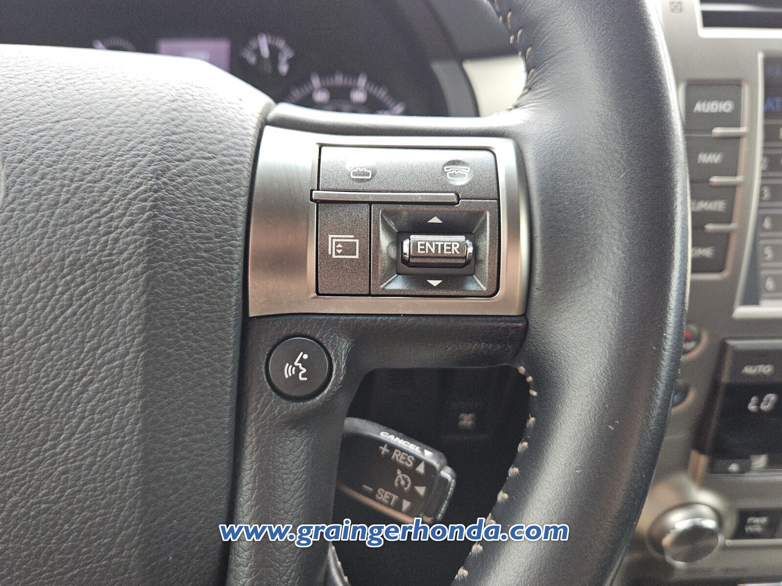 Used 2015 Lexus GX 460 w/ Premium Package AWD/4WD image 20