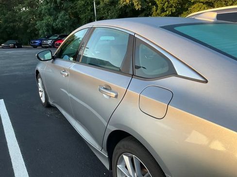 Used 2021 Honda Accord LX image 9
