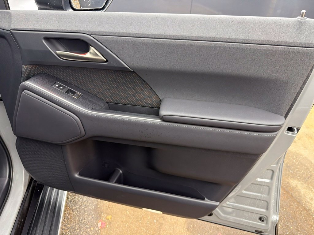 Used 2026 Lexus GX 550 w/ Accessory Package (2T) AWD/4WD image 28
