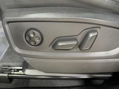 Certified 2023 Audi Q5 2.0T Premium w/ Convenience Package image 29