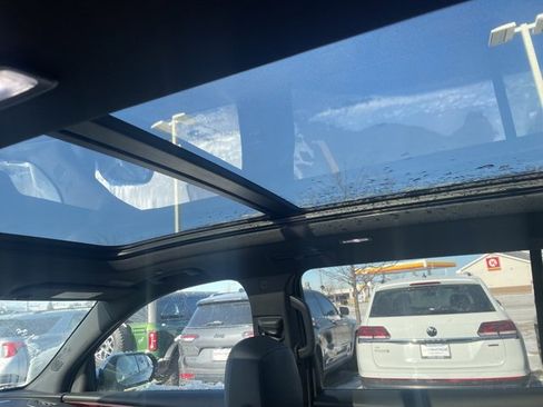 Used 2025 Chevrolet Traverse RS w/ LPO, Floor Liner Package image 9