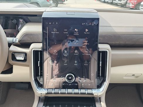 New 2026 GMC Yukon XL Denali AWD/4WD image 30