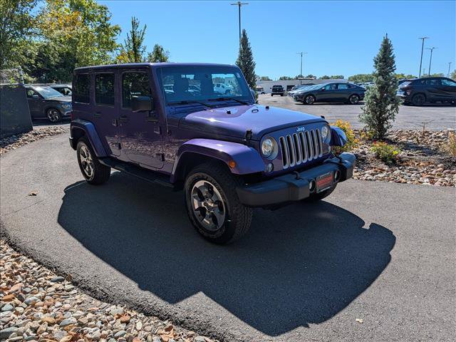 Used 2017 Jeep Wrangler Unlimited Sahara w/ Connectivity Group AWD/4WD image 7