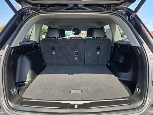 Used 2023 Jeep Grand Cherokee Limited RWD image 17