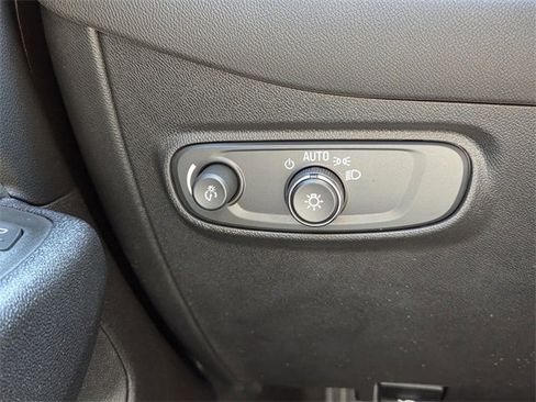 Certified 2024 Chevrolet Equinox LT image 35