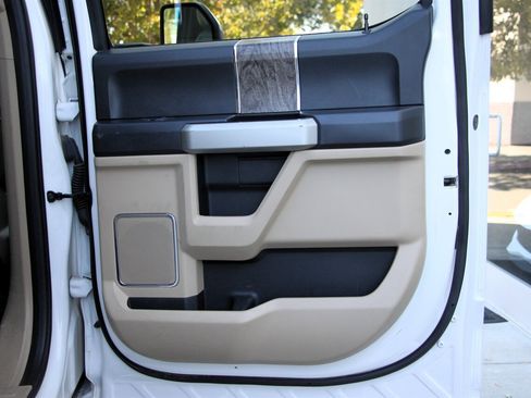 Used 2019 Ford F350 Lariat w/ Lariat Ultimate Package image 16