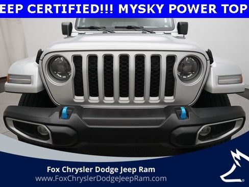 Used 2023 Jeep Wrangler Unlimited Sahara w/ Cold Weather Group image 21