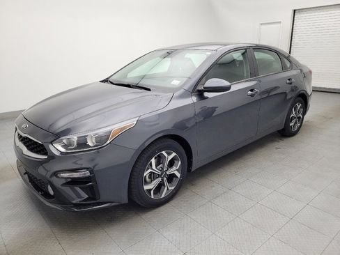 Used 2020 Kia Forte LXS image 2