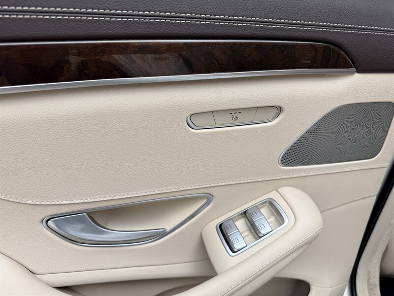 Used 2018 Mercedes-Benz S 560 Sedan image 24