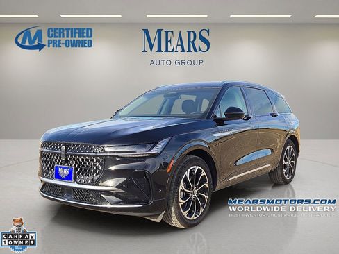 Used 2024 Lincoln Nautilus Reserve image 1