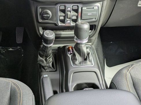 New 2026 Jeep Gladiator Sport image 17