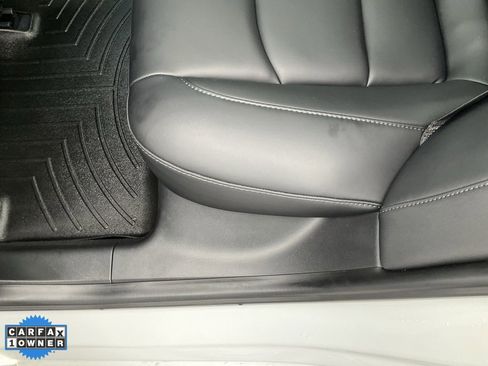 Used 2021 Tesla Model 3 Standard Range Plus image 24