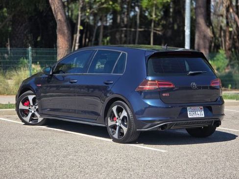 Used 2017 Volkswagen GTI Autobahn image 18
