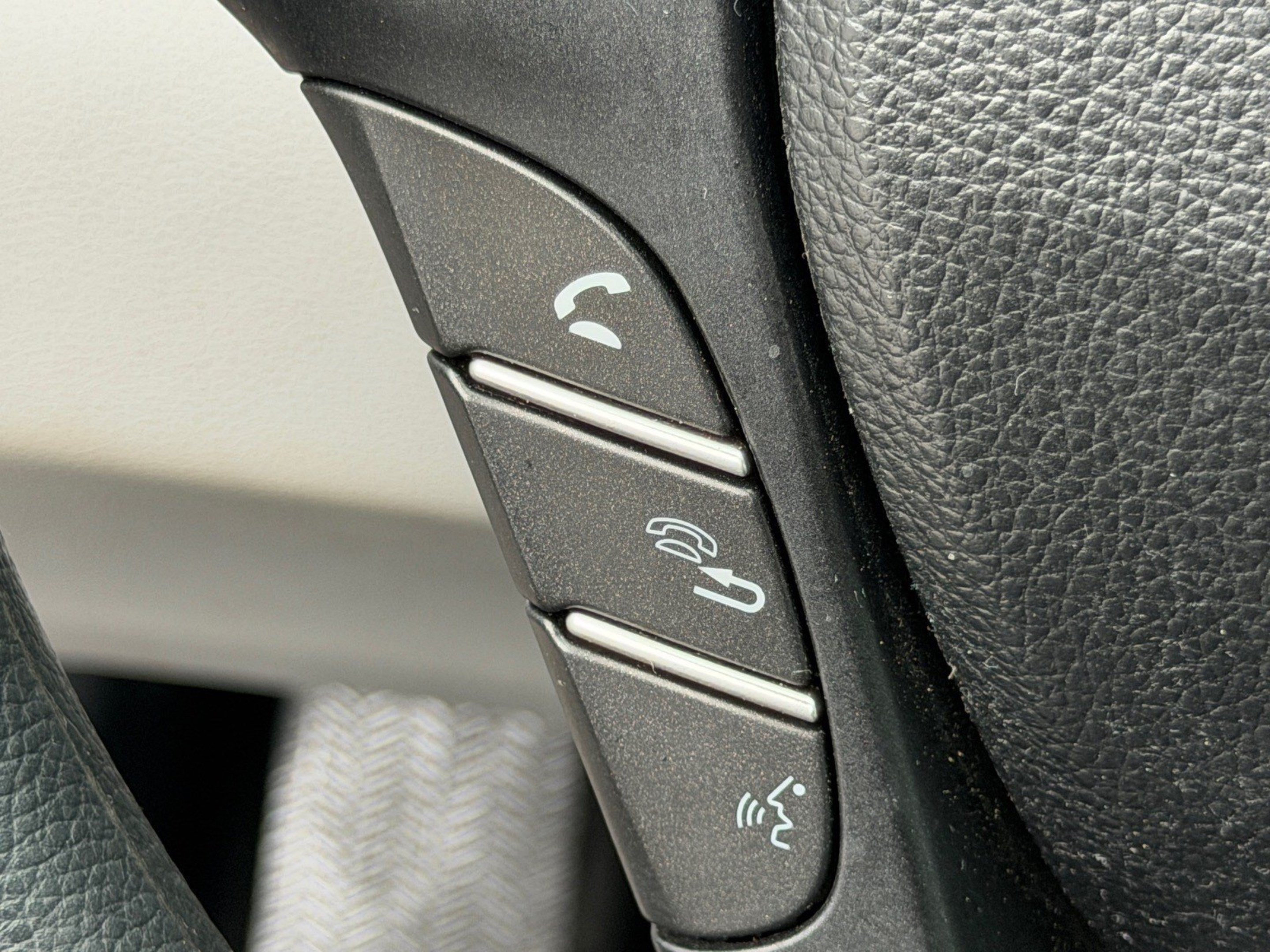 Used 2015 Honda Accord LX image 30