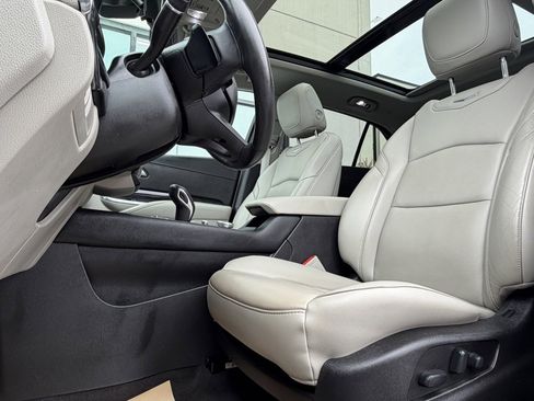 Used 2019 Cadillac XT4 Premium Luxury image 10