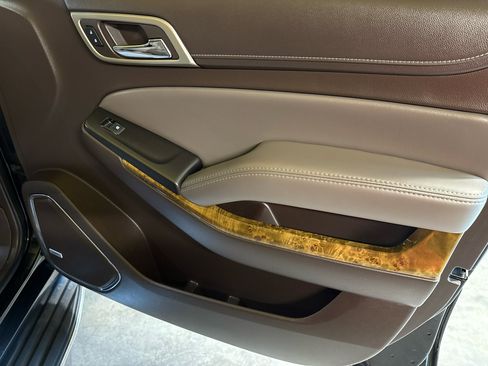 Used 2016 GMC Yukon Denali w/ Open Road Package image 30