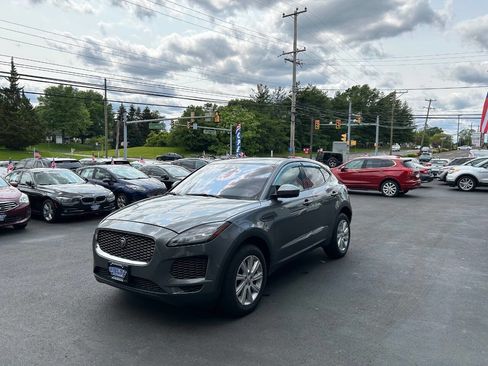 Used 2018 Jaguar E-PACE S image 5