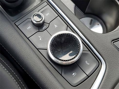 Certified 2023 Cadillac XT5 Premium Luxury w/ LPO, Floor Liner Package image 20