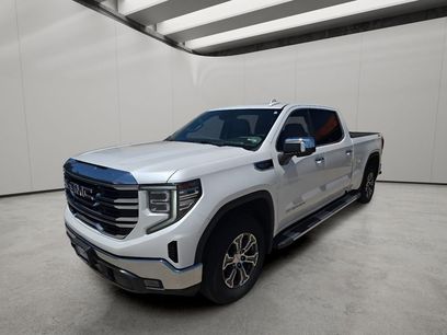 Used 2022 GMC Sierra 1500 SLT w/ SLT Convenience Package