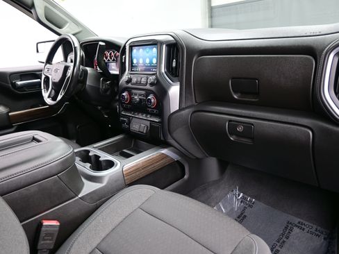 Used 2020 Chevrolet Silverado 1500 LT Trail Boss AWD/4WD image 18