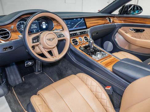 Used 2021 Bentley Continental GT AWD/4WD image 20