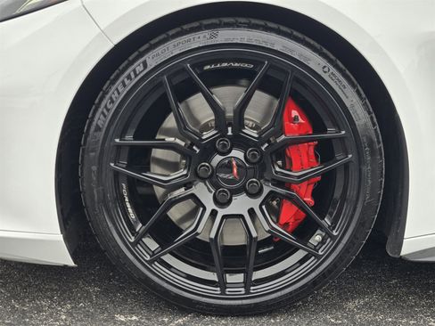 Used 2024 Chevrolet Corvette Z06 image 11